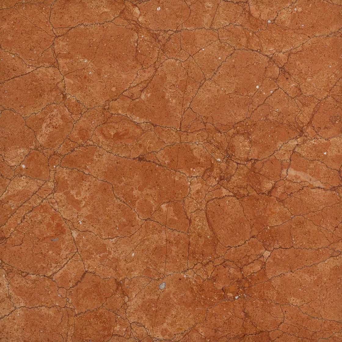 Red Pearl | ladrilho de mármore Red Pearl ladrilho de mármore — tons quentes de terracota e vermelho, finos fios minerais brancos